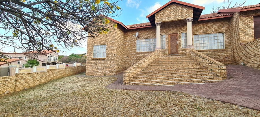 4 Bedroom Property for Sale in Cashan North West